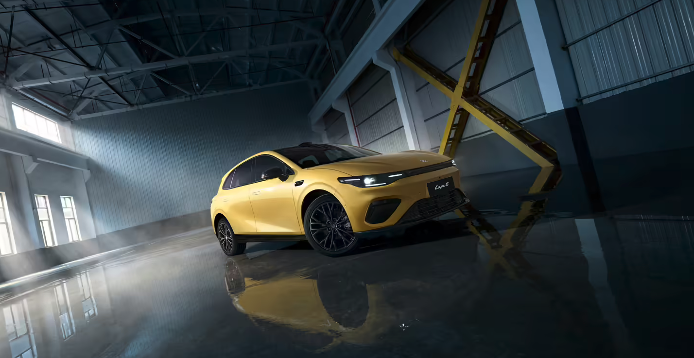 800V架构 运动两厢轿跑零跑Lafa 5今晚开启预售:10.58万起